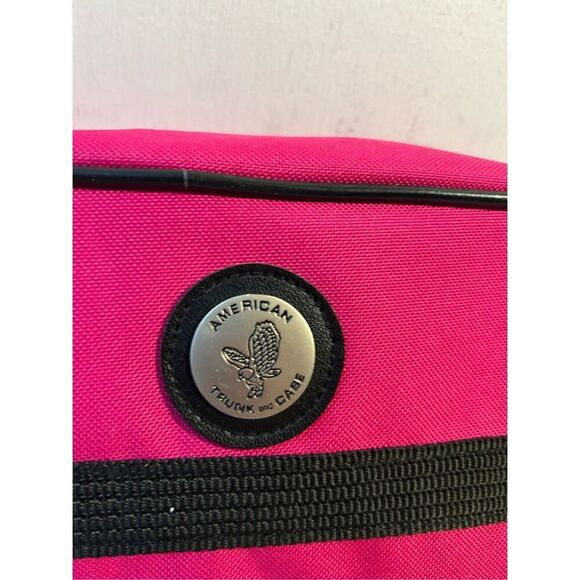 American Trunk Pink travel bag zipper toiletry cosmetic 11x7" - Picture 2 of 5